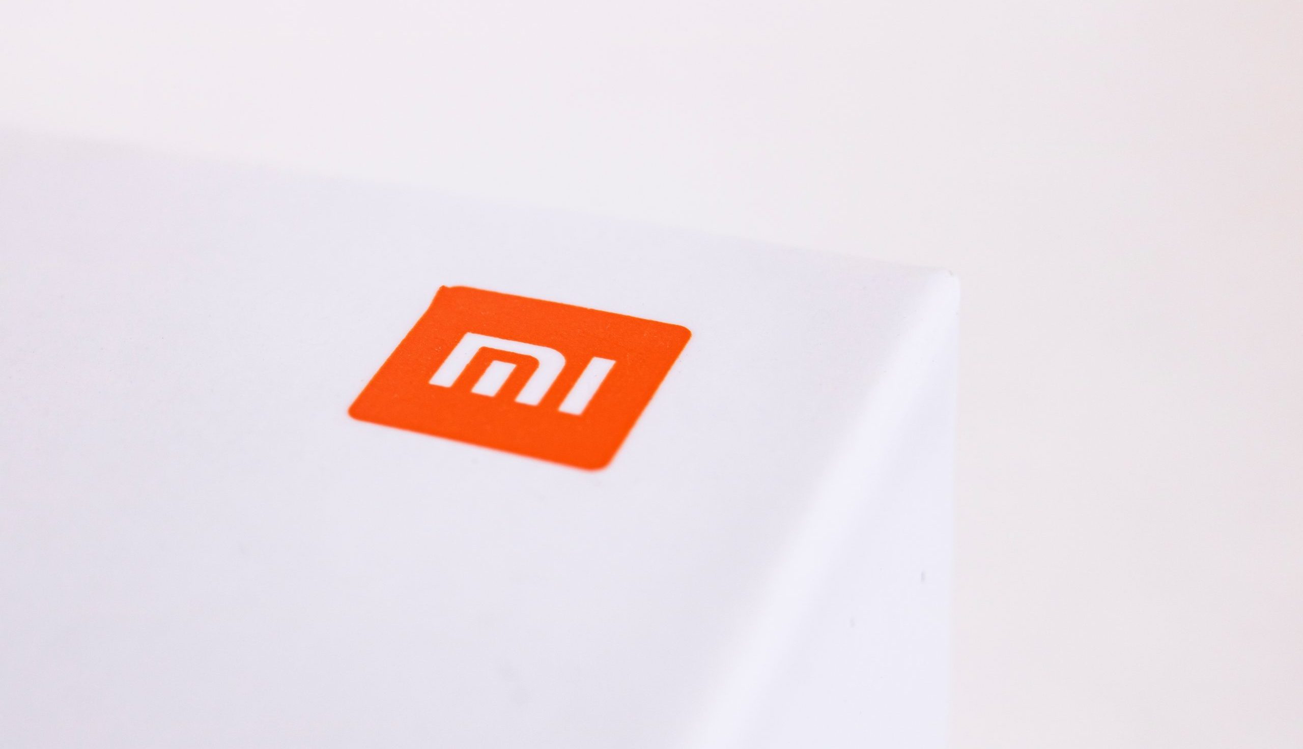 Xiaomi reports strong net profit growth despite slight revenue decline in 2023 thumbnail
