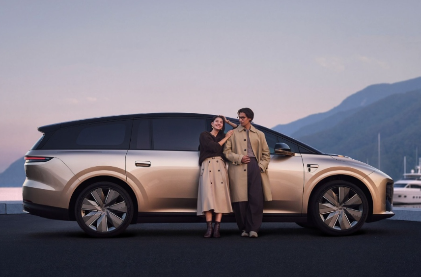Li Auto выпустила флагманский кроссовер Li i9 от 369 800 юаней